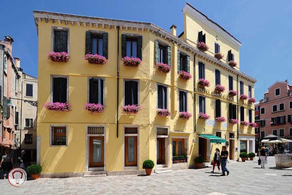 Santa Marina Hotel هتل سانتا مارینا