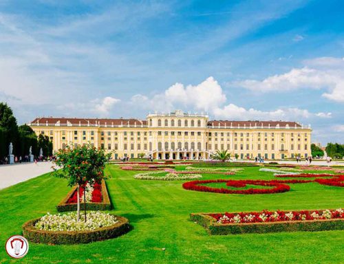 Vienna-palace-Shonburn