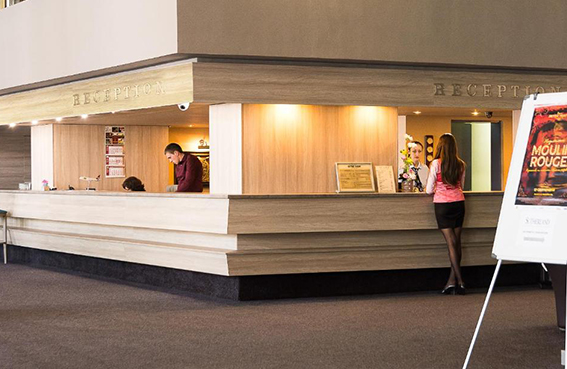 هتل کازینو مور