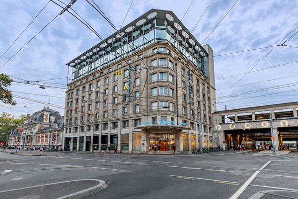 هتل کورناوین ژنو سوئیس