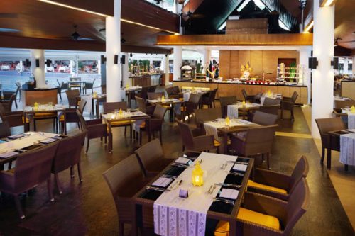 سالن غذا در لِ مردین هتل